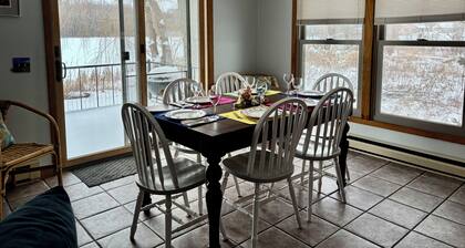 Charming lake front 3-bedroom cottage in Coldwater, Michigan