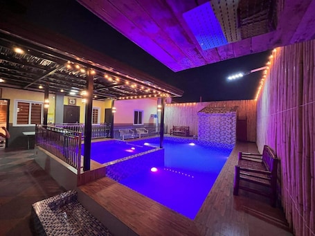 Pool. Clean and cozy resort in Teresa Rizal.