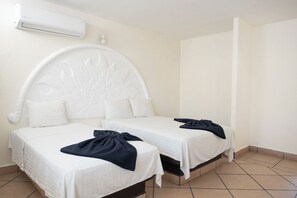 Superior Room | Free WiFi, bed sheets - Hotel Vistamar (Mazatlán)