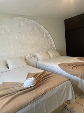 Junior Suite | Free WiFi, bed sheets - Hotel Vistamar (Mazatlán)