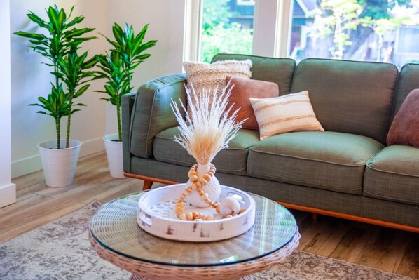 Televisión, chimenea, videojuegos y estéreo 