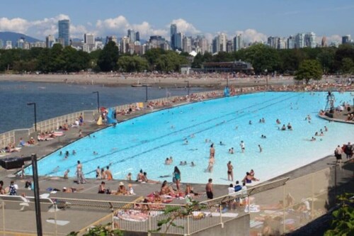 Kitsilano Getaway - Near Beach - 10 min to Downtown