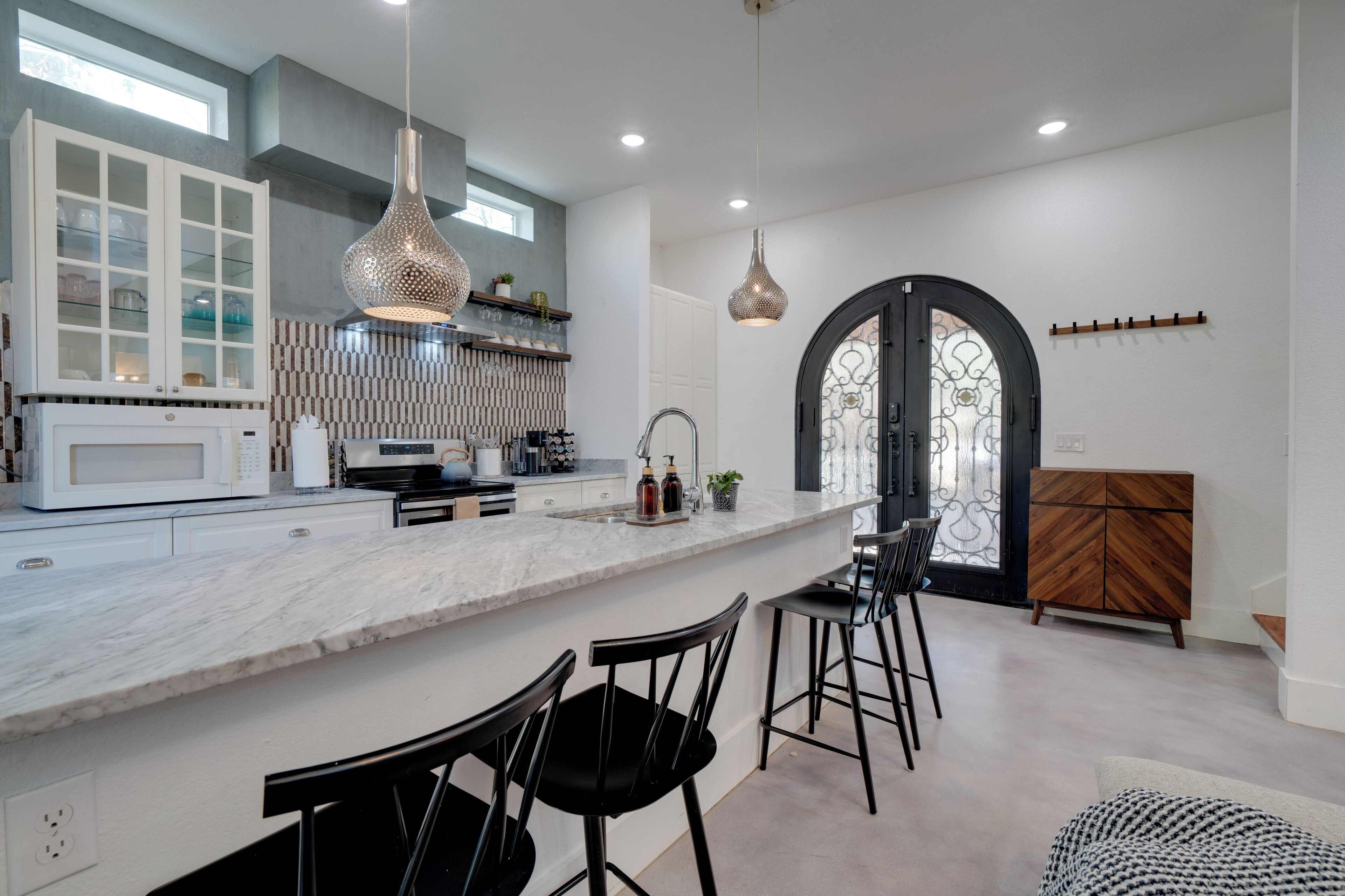 冰箱、微波炉、炉灶、洗碗机