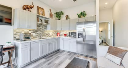Cozy Couple's Retreat w/ Views in Apache Junction