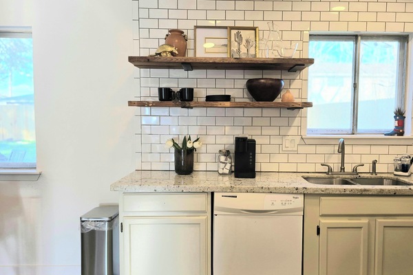 Frigorífic, microones, forn i placa de cuina