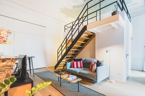 Superior Studio Suite | Individually decorated, individually furnished, iron/ironing board - The Hide (Ghent)