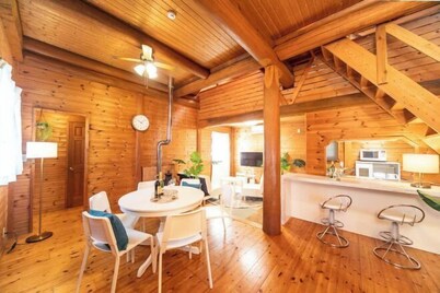 Awaji Seaside Log House