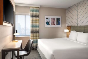 Habitación estándar, 1 cama King size, para no fumadores | Caja de seguridad en la habitación y escritorio 