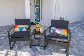 Terrace/patio - Modern Townhome I 3 Minute Walk the Beach I Patio/ (Cape Canaveral)