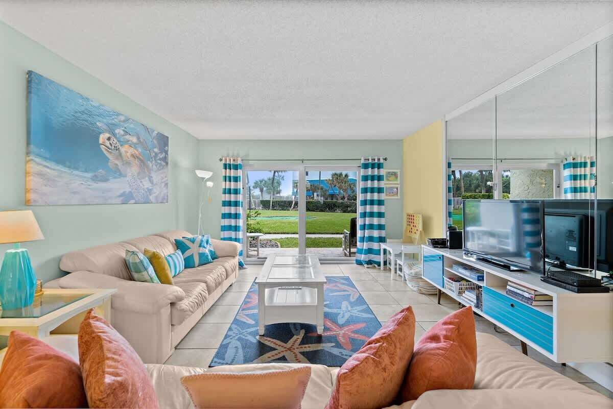 Älytelevisio, DVD-soitin, kirjoja