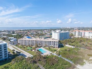 Exterior - Oceanfront Complex I Close to Pier I 2bd/2ba I Bea (Cocoa Beach)