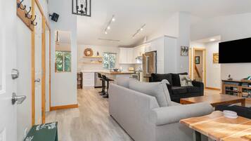 TV, fireplace, DVD player