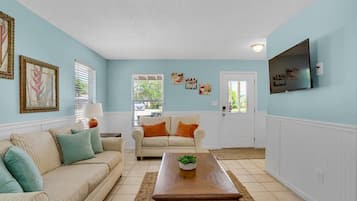 House, Multiple Beds (Sand Dollar A) | Living area