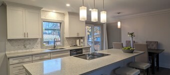 Country Caledon Charm your private oasis, your home away from home.