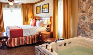 1 bedroom, in-room safe, desk, iron/ironing board - Cabin, Premium unit w/bal & jet tub.Sleeps 4. Avail Sat Nov21/26 to Sat Nov28/26 (Gatlinburg)