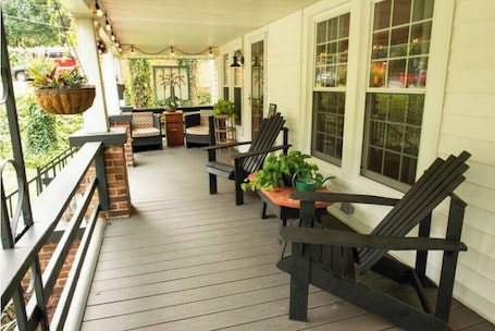 Terrace/patio. Cozy 2-bedroom bungalow in lovely Winston-Salem