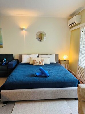 1 habitación, escritorio, tabla de planchar con plancha y wifi gratis 