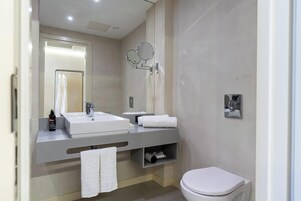 Standard Room | Bathroom | Free toiletries, hair dryer, slippers, towels