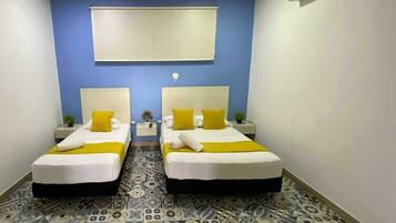 Habitación triple básica | Wifi gratis