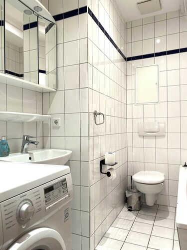 Apartment, 10 min. walk to the center, 45m2,Netflix& all amenities!