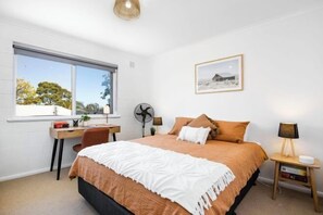 Room - Gateway Retreat Near Flinders Uni & Hospital (Bedford Park)