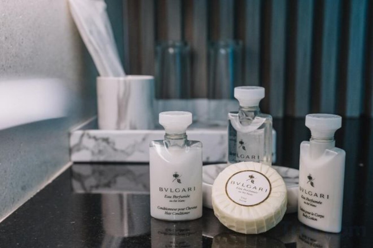 Bathroom amenities