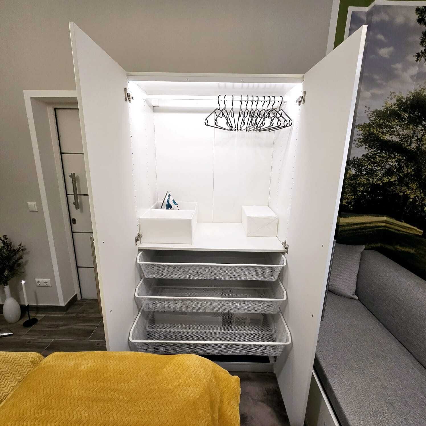 1 bedroom, in-room safe, desk, iron/ironing board