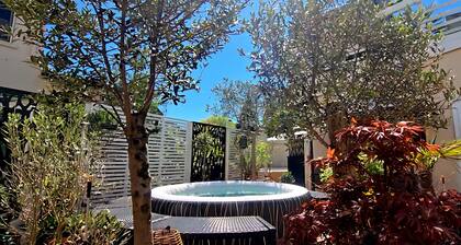 APART Studio · Suites Dessau-Rosslau mit Whirlpool Klima Parken Europaradweg R1