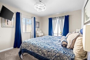 4 chambres, fer et planche à repasser, lit parapluie, Wi-Fi gratuit