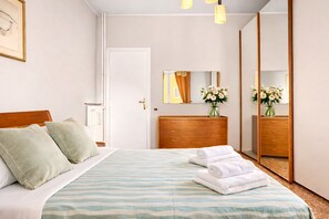 2 chambres, fer et planche à repasser, Wi-Fi, literie fournie