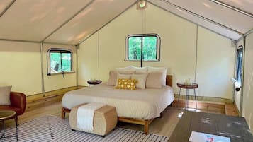 1 dormitorio y ropa de cama