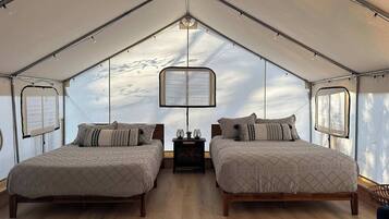 1 habitación y ropa de cama