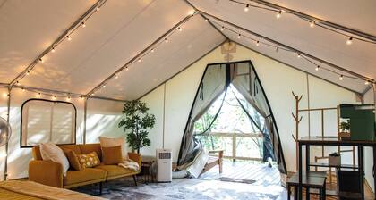 Meadowlark's Nest-Lux Camping Tent in The Gorge
