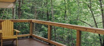 Meadowlark's Nest-Lux Camping Tent in The Gorge