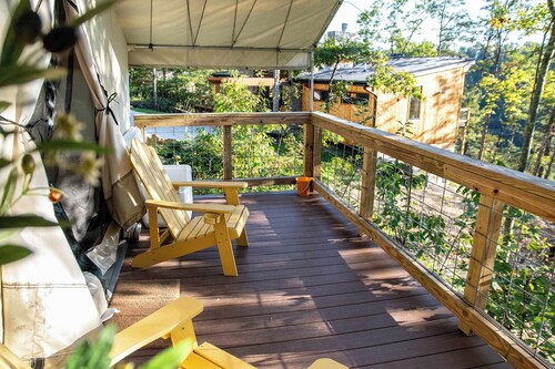 Goldfinch's Nest- Cozy Glamping Tent in RRG