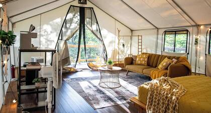 Goldfinch's Nest- Cozy Heated Glamping Tent in RRG