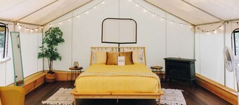 Goldfinch's Nest- Glamping Tent with AC