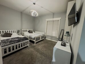 صورة غير مصنفة، 4 من 15، زرّ