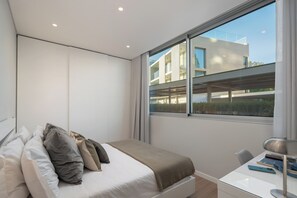 1 bedroom, iron/ironing board, WiFi, bed sheets - With shared pool and gym - Maravilhas I (Funchal)