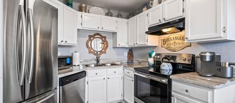 Tucson Ventana Canyon Condo Catalina Foothills Stunning Views, AC, Wifi, Pool