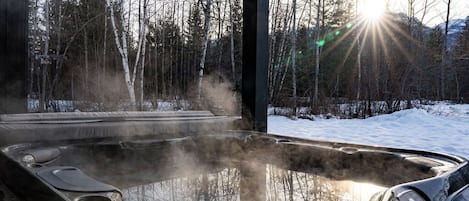Bain à remous extérieur