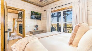 5 slaapkamers, een strijkplank/strijkijzer, reisbedje, gratis wifi