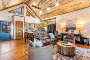 تلفزيون ذكي، مدفأة، ألعاب فيديو