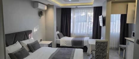 2 bedrooms, in-room safe, iron/ironing board, free WiFi