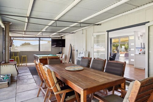 King St Retreat, pet friendly!
