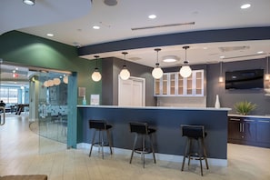 Executive lounge - 15 Bank (White Plains)