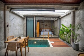 Indoor pool - Mawa Villas Canggu (Canggu)