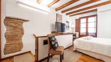 1 quarto, ferros/tábuas de passar roupa, Wi-Fi, roupa de cama