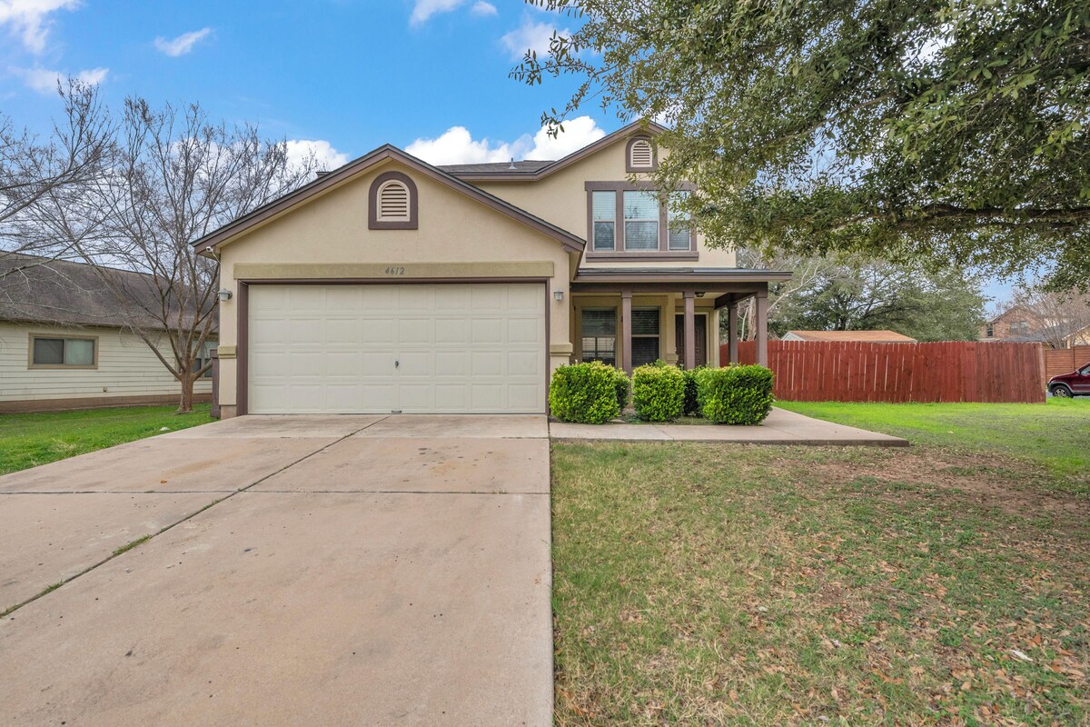 Photo 6 of Cozy 3-Bedroom Retreat with BBQ & Games