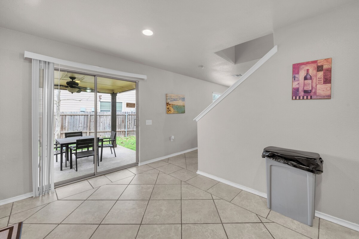 Photo 5 of Cozy 3-Bedroom Retreat with BBQ & Games